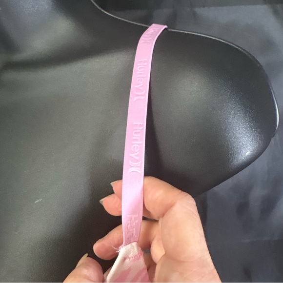 Hurley Pink and White Women's Bra Set Sz 38C - Picture 14 of 14